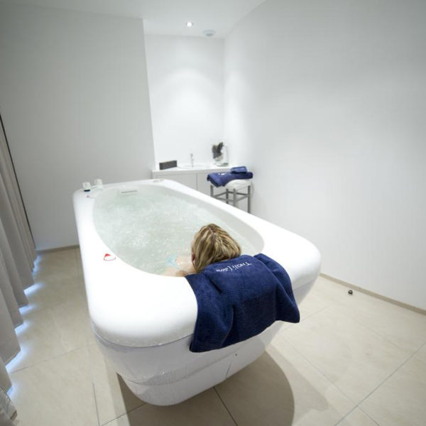 jacuzzi hotel brittany spa