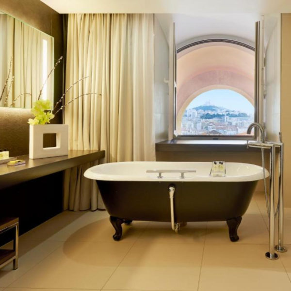 hotel Intercontinental Marseille_chambre_salle de bain