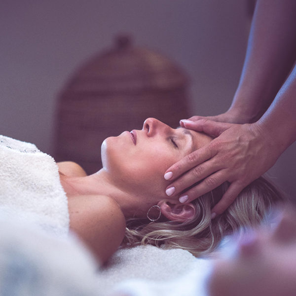 Relais & Chateaux - La Ferme Saint-Simeon-Massage Olivier Claire