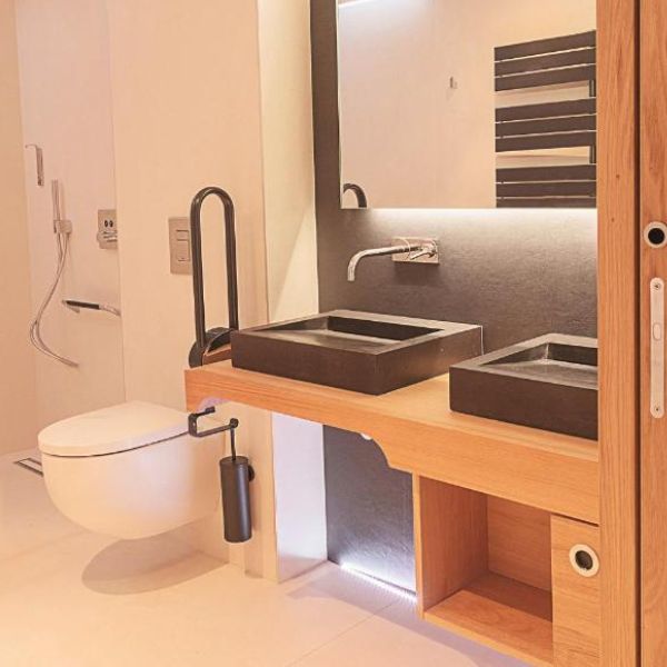 Salle de bains Hôtel Interlaken Lounge Bar & Spa (5)