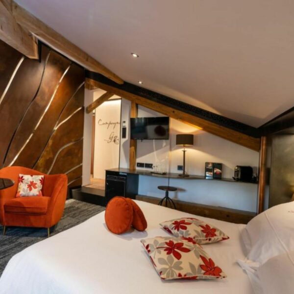 Chambre _ Domaine du Haut Jardin Hôtel & Chalets Spa Privé (2)
