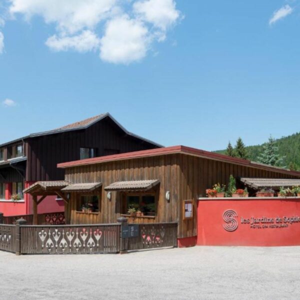 Hôtel Restaurant Spa Les Jardins De Sophie (3)