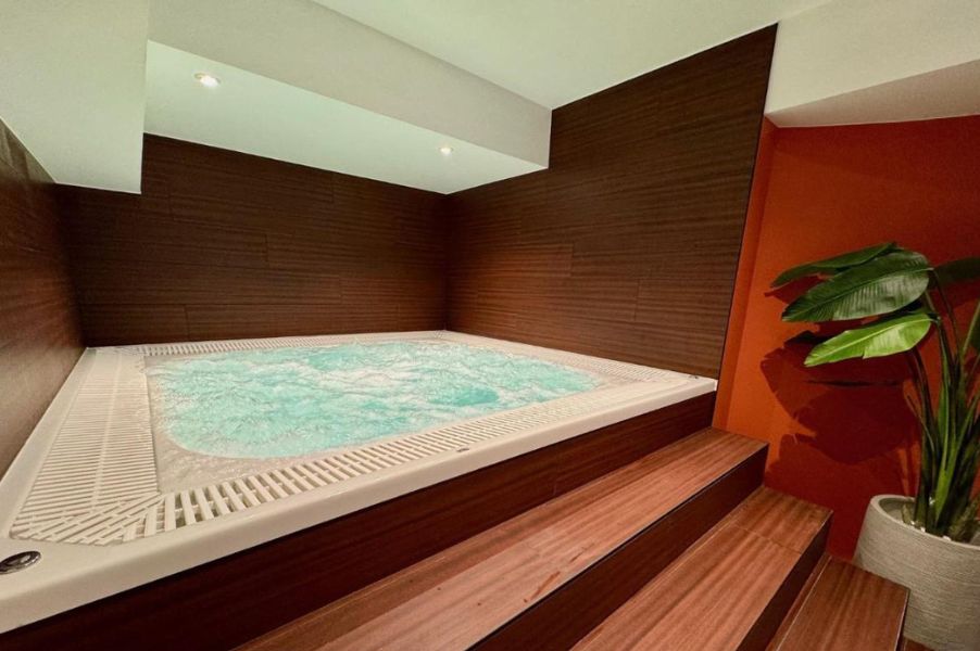 Jacuzzi Urban Hotel & Spa Aix-les-Bains