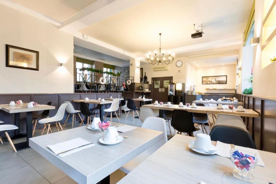 Petit Déjeuner Hôtel des Princes, Chambéry Centre