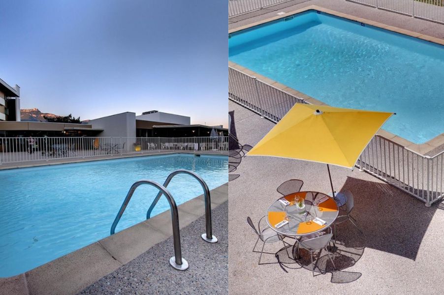 Piscine extérieure Best Western Alexander Park Chambéry