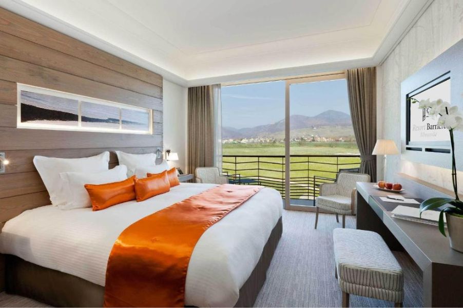 Chambre Hôtel Barrière Ribeauvillé (1)