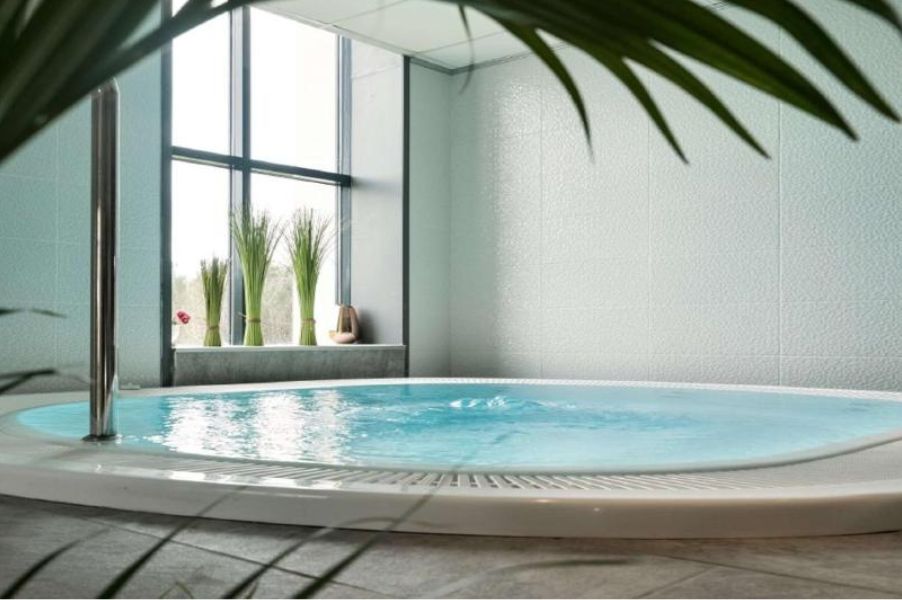Jacuzzi Best Western Hôtel De La Cité & Spa