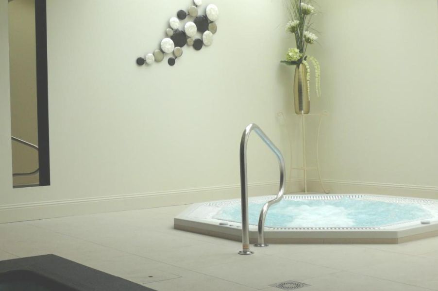 Jacuzzi Hôtel Les Criquets Blanquefort