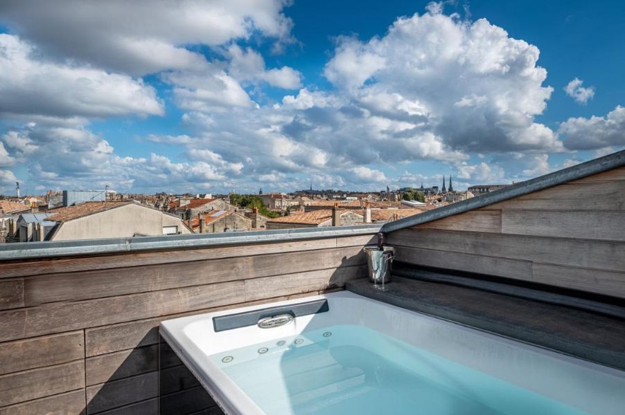 Jacuzzi Hôtel Spa Le Palais Gallien - Bordeaux