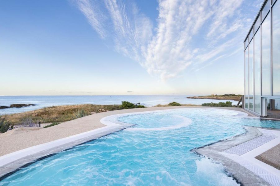 Piscine hôtel spa sofitel Quiberon