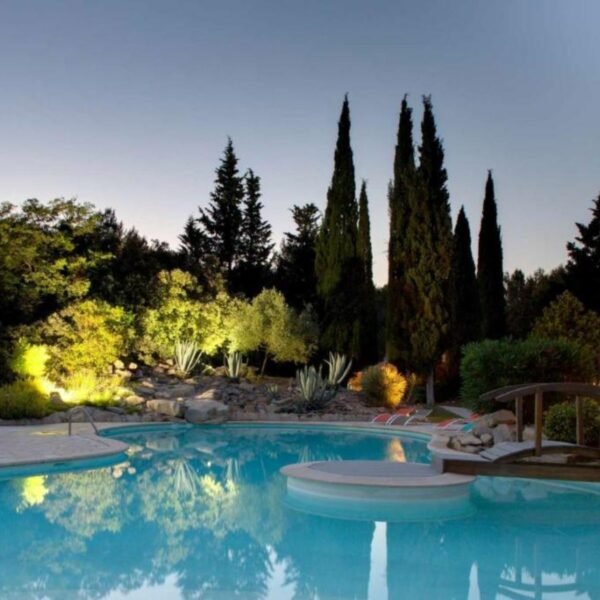 Piscine extérieure La Villa Vicha