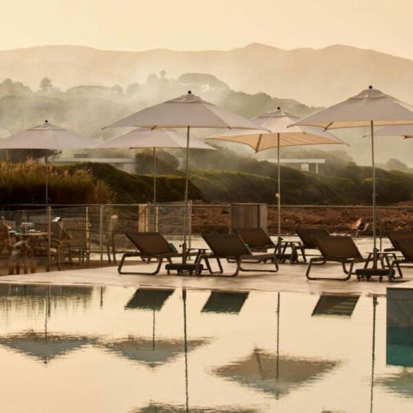 Piscine extérieure Sofitel Golfe d'Ajaccio Thalassa Sea & Spa (2)